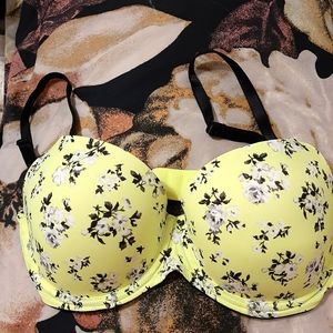 Victoria Secrets Pink Bra